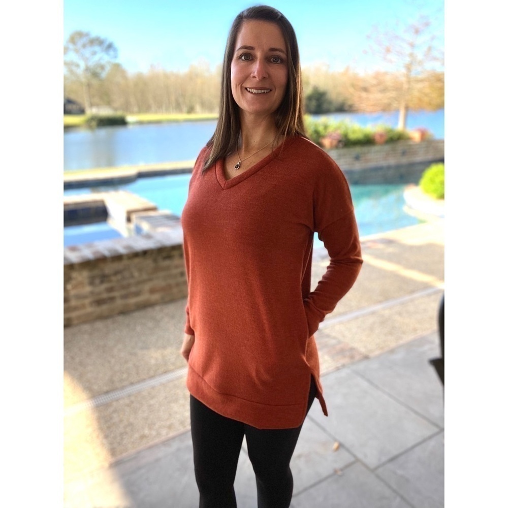 Oversized Pocket V-Neck Sweater Banded Bottom Rust 5020